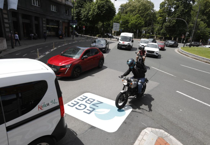 Entrar al centro de Bilbao con un diésel viejo: mudanzas, hoteles y otros casos permitidos