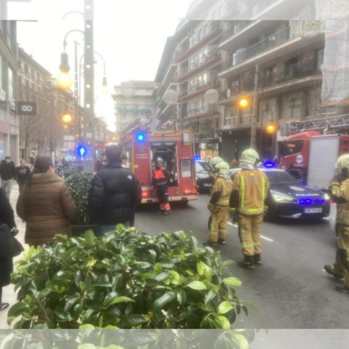 Bloque de pisos en Palma sufre un pequeño incendio y alarma a la calle Jaime III