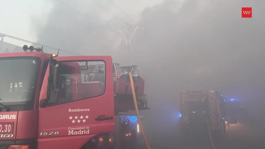 Incendio en nave industrial de Leganés y protocolos de seguridad contra incendios. Intervención de emergencia